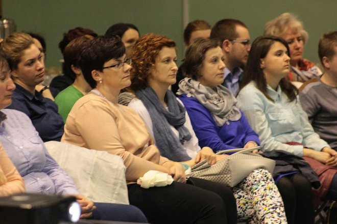 Konferencja By z autyzmem żyło się lepiej w Zespole Szkół nr 4 w Ostrołęce [12.04.2016] - zdjęcie #7 - eOstroleka.pl