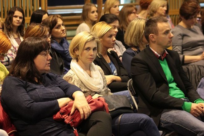 Konferencja By z autyzmem żyło się lepiej w Zespole Szkół nr 4 w Ostrołęce [12.04.2016] - zdjęcie #4 - eOstroleka.pl