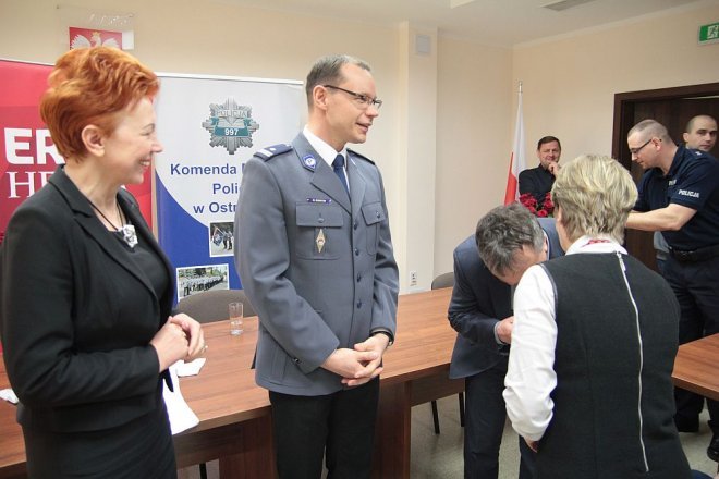 Oficjalne zakończenie XI edycji kursu samoobrony dla kobiet „Bądź Bezpieczna” [12.04.2016] - zdjęcie #77 - eOstroleka.pl