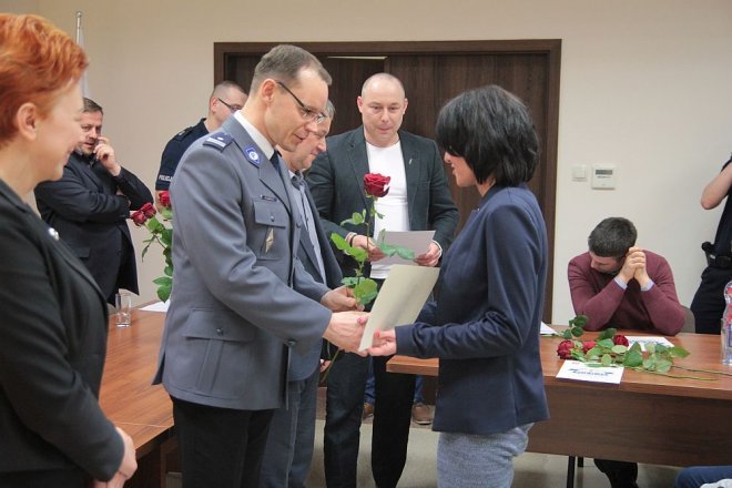 Oficjalne zakończenie XI edycji kursu samoobrony dla kobiet „Bądź Bezpieczna” [12.04.2016] - zdjęcie #55 - eOstroleka.pl