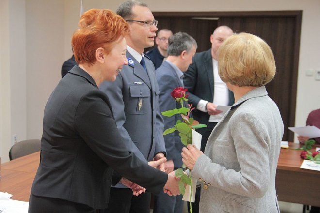 Oficjalne zakończenie XI edycji kursu samoobrony dla kobiet „Bądź Bezpieczna” [12.04.2016] - zdjęcie #39 - eOstroleka.pl