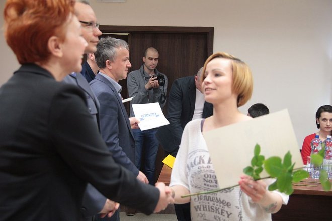 Oficjalne zakończenie XI edycji kursu samoobrony dla kobiet „Bądź Bezpieczna” [12.04.2016] - zdjęcie #26 - eOstroleka.pl