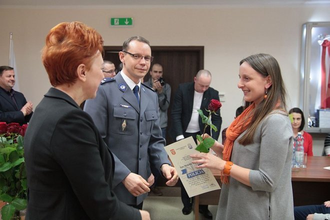 Oficjalne zakończenie XI edycji kursu samoobrony dla kobiet „Bądź Bezpieczna” [12.04.2016] - zdjęcie #24 - eOstroleka.pl