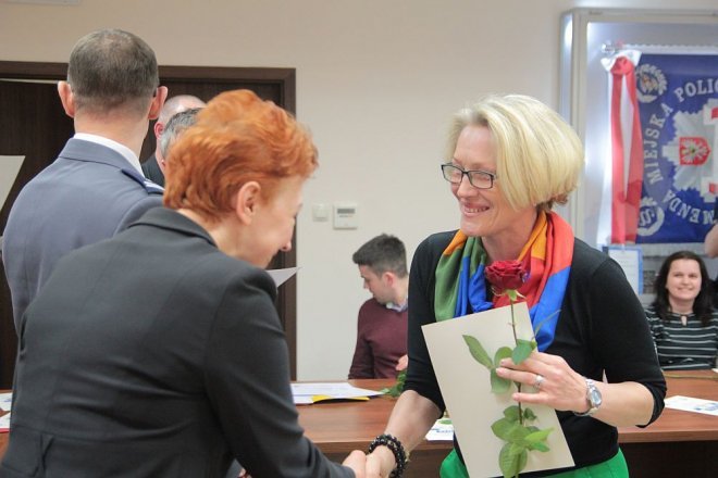 Oficjalne zakończenie XI edycji kursu samoobrony dla kobiet „Bądź Bezpieczna” [12.04.2016] - zdjęcie #17 - eOstroleka.pl