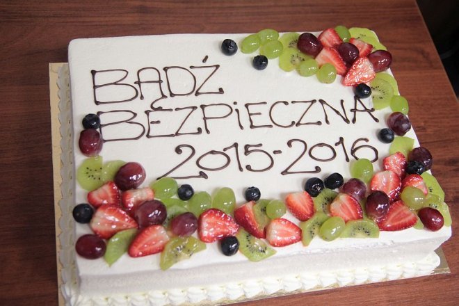 Oficjalne zakończenie XI edycji kursu samoobrony dla kobiet „Bądź Bezpieczna” [12.04.2016] - zdjęcie #2 - eOstroleka.pl