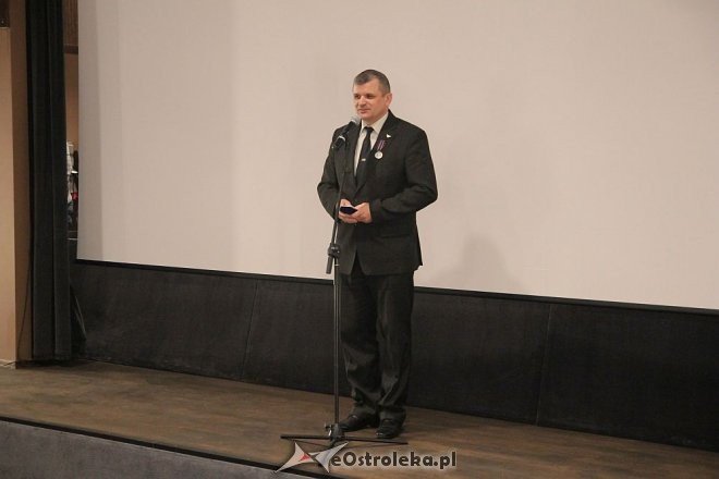 Uroczyste wręczenie medali Pro Patria w Ostrołęce [14.04.2016] - zdjęcie #5 - eOstroleka.pl