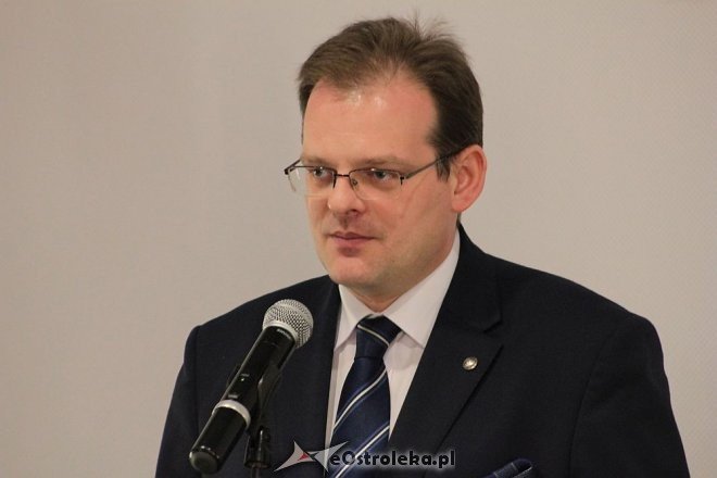 Uroczyste wręczenie medali Pro Patria w Ostrołęce [14.04.2016] - zdjęcie #1 - eOstroleka.pl
