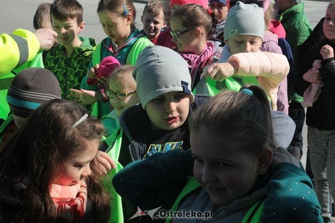 Uczniowie z SP nr 10 z wizytą w SSOK-u [ZDJĘCIA] - zdjęcie #7 - eOstroleka.pl