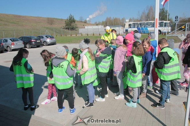 Uczniowie z SP nr 10 z wizytą w SSOK-u [ZDJĘCIA] - zdjęcie #11 - eOstroleka.pl