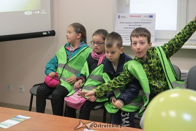 Uczniowie z SP nr 10 z wizytą w SSOK-u [ZDJĘCIA] - zdjęcie #18 - eOstroleka.pl