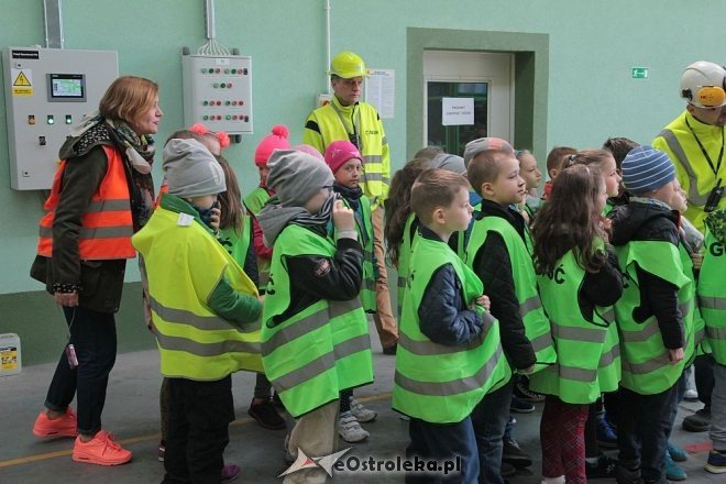 Uczniowie z SP nr 10 z wizytą w SSOK-u [ZDJĘCIA] - zdjęcie #22 - eOstroleka.pl