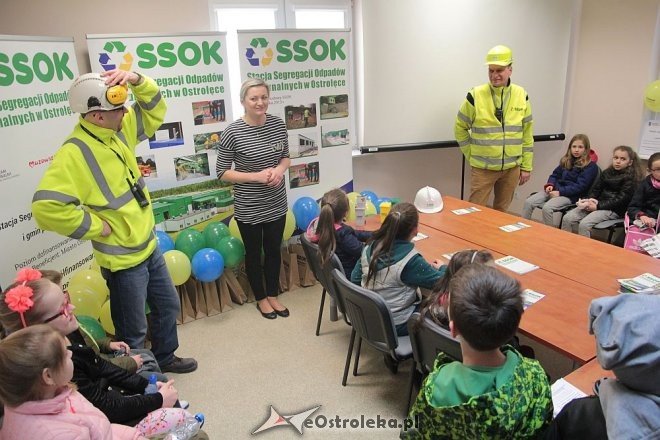 Uczniowie z SP nr 10 z wizytą w SSOK-u [ZDJĘCIA] - zdjęcie #8 - eOstroleka.pl