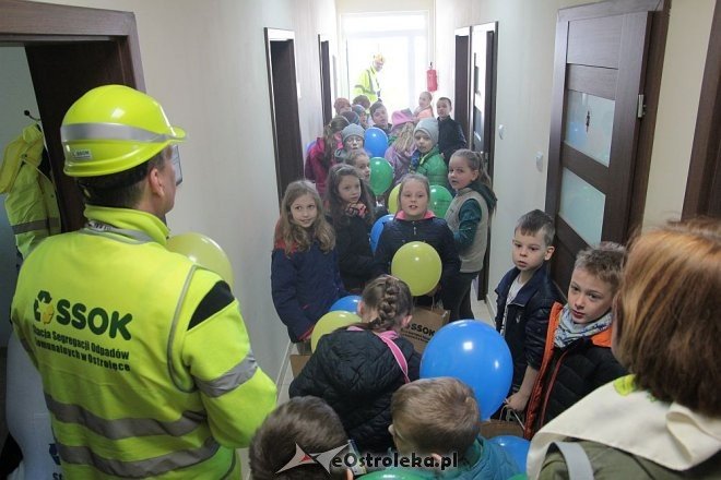 Uczniowie z SP nr 10 z wizytą w SSOK-u [ZDJĘCIA] - zdjęcie #2 - eOstroleka.pl