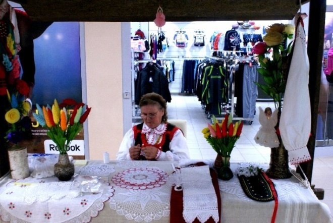 Dni Kurpiowskie w galerii Alius (24-25.10.09) - zdjęcie #29 - eOstroleka.pl