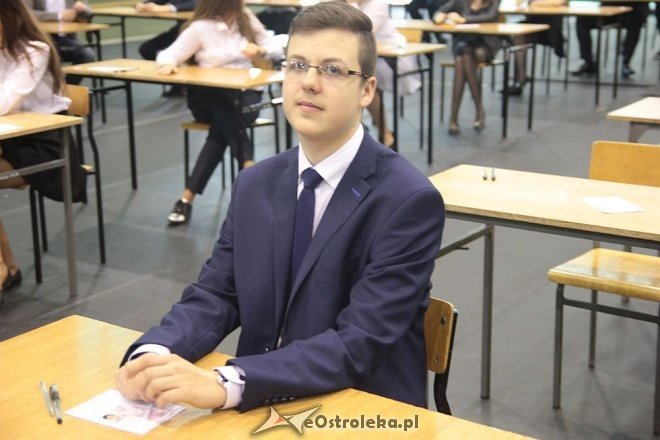 Egzamin gimnazjalny 2016 w ZS nr 5 - część humanistyczna [18.04.2016] - zdjęcie #30 - eOstroleka.pl