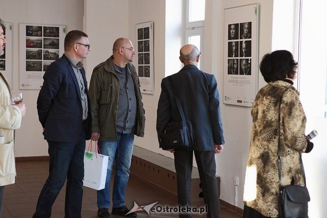 Wernisaż wystawy pokonkursowej BZ WBK Press Foto w Galerii Ostrołęka [22.04.2016] - zdjęcie #25 - eOstroleka.pl