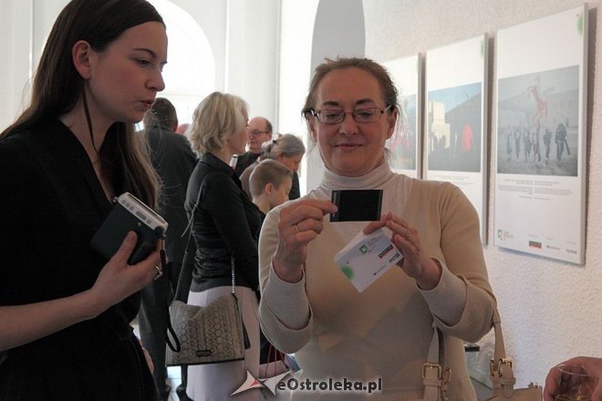 Wernisaż wystawy pokonkursowej BZ WBK Press Foto w Galerii Ostrołęka [22.04.2016] - zdjęcie #32 - eOstroleka.pl