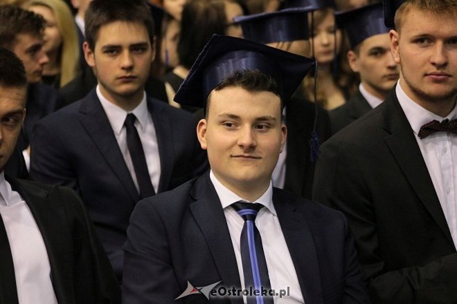 Rozdanie świadectw maturalnych w III Liceum Ogólnokształcącym w Ostrołęce [28.04.2016] - zdjęcie #25 - eOstroleka.pl