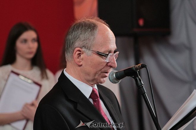 Wręczenie świadectw maturalnych w ostrołęckich szkołach średnich 29.04.2016] - zdjęcie #259 - eOstroleka.pl