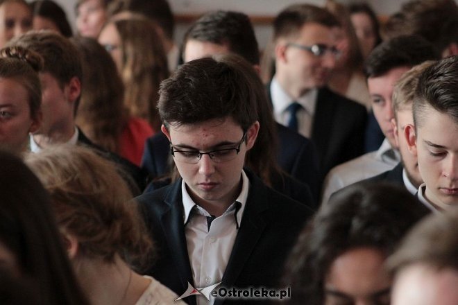 Wręczenie świadectw maturalnych w ostrołęckich szkołach średnich 29.04.2016] - zdjęcie #255 - eOstroleka.pl