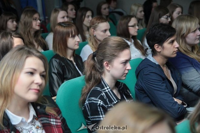 Wręczenie świadectw maturalnych w ostrołęckich szkołach średnich 29.04.2016] - zdjęcie #121 - eOstroleka.pl