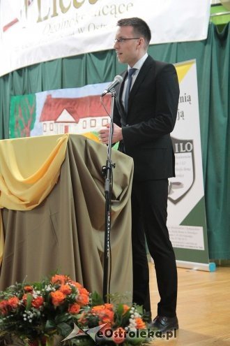 Wręczenie świadectw maturalnych w ostrołęckich szkołach średnich 29.04.2016] - zdjęcie #344 - eOstroleka.pl