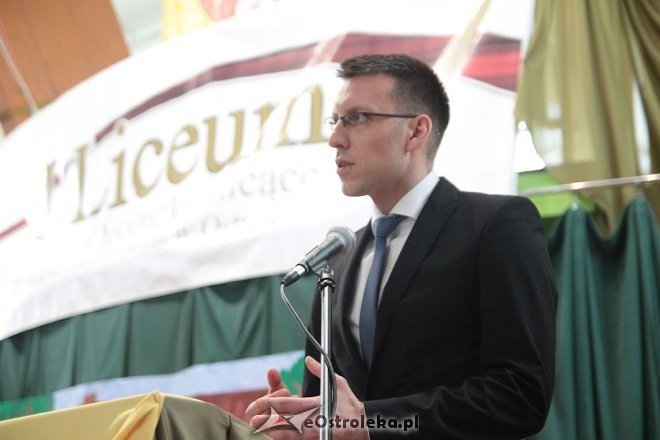 Wręczenie świadectw maturalnych w ostrołęckich szkołach średnich 29.04.2016] - zdjęcie #343 - eOstroleka.pl