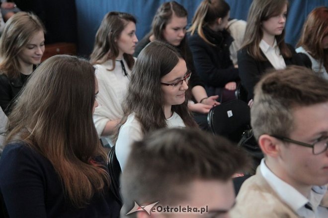 Wręczenie świadectw maturalnych w ostrołęckich szkołach średnich 29.04.2016] - zdjęcie #314 - eOstroleka.pl