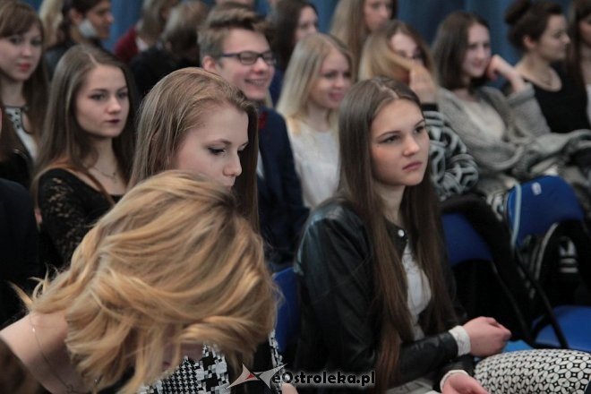 Wręczenie świadectw maturalnych w ostrołęckich szkołach średnich 29.04.2016] - zdjęcie #305 - eOstroleka.pl