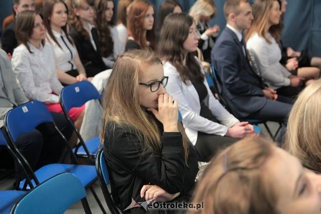 Wręczenie świadectw maturalnych w ostrołęckich szkołach średnich 29.04.2016] - zdjęcie #293 - eOstroleka.pl