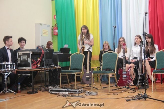Wręczenie świadectw maturalnych w ostrołęckich szkołach średnich 29.04.2016] - zdjęcie #290 - eOstroleka.pl