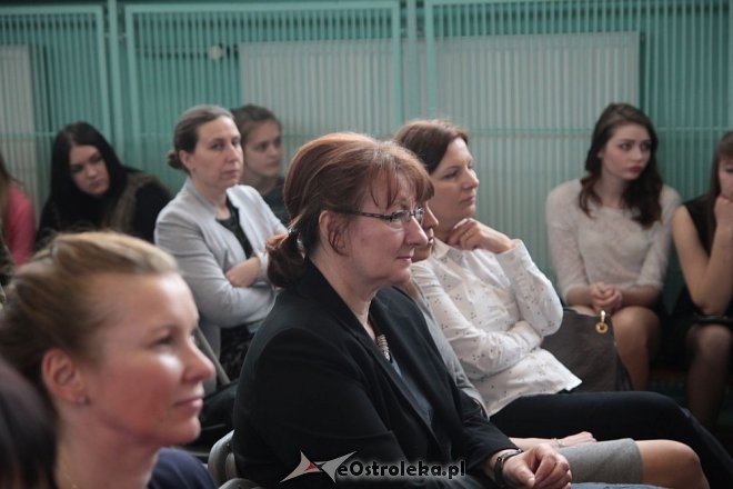 Wręczenie świadectw maturalnych w ostrołęckich szkołach średnich 29.04.2016] - zdjęcie #217 - eOstroleka.pl