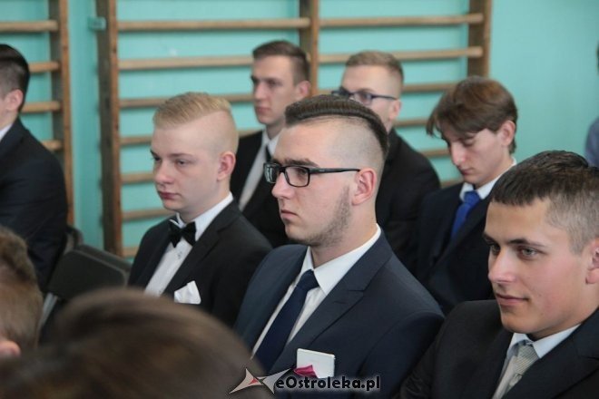 Wręczenie świadectw maturalnych w ostrołęckich szkołach średnich 29.04.2016] - zdjęcie #206 - eOstroleka.pl