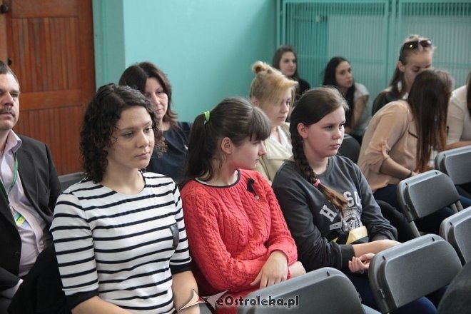 Wręczenie świadectw maturalnych w ostrołęckich szkołach średnich 29.04.2016] - zdjęcie #193 - eOstroleka.pl