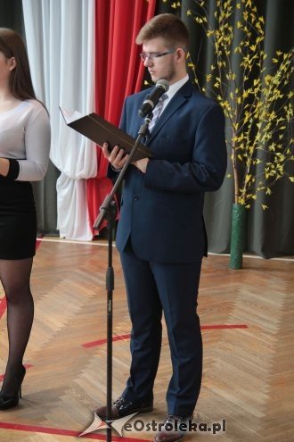 Wręczenie świadectw maturalnych w ostrołęckich szkołach średnich 29.04.2016] - zdjęcie #165 - eOstroleka.pl