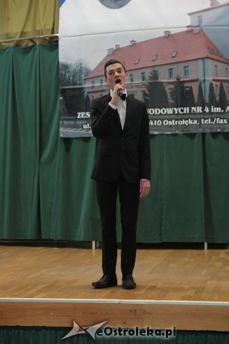 Wręczenie świadectw maturalnych w ostrołęckich szkołach średnich 29.04.2016] - zdjęcie #109 - eOstroleka.pl