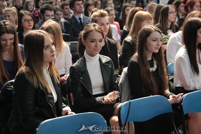 Wręczenie świadectw maturalnych w ostrołęckich szkołach średnich 29.04.2016] - zdjęcie #99 - eOstroleka.pl