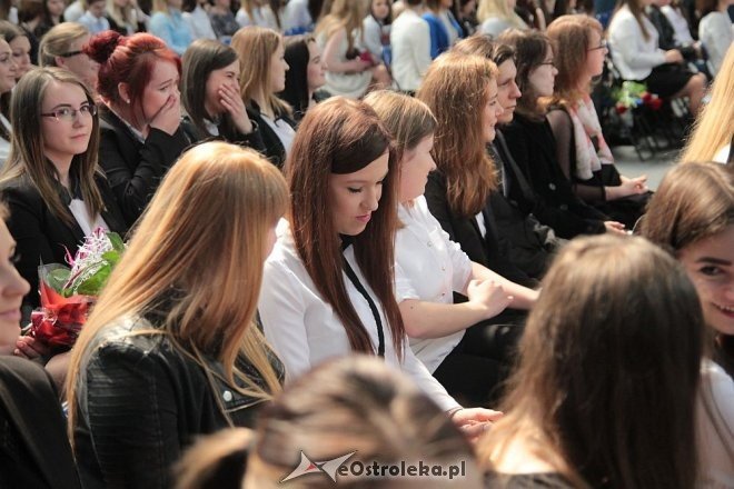 Wręczenie świadectw maturalnych w ostrołęckich szkołach średnich 29.04.2016] - zdjęcie #92 - eOstroleka.pl