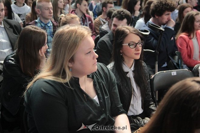 Wręczenie świadectw maturalnych w ostrołęckich szkołach średnich 29.04.2016] - zdjęcie #91 - eOstroleka.pl