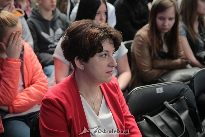 Wręczenie świadectw maturalnych w ostrołęckich szkołach średnich 29.04.2016] - zdjęcie #83 - eOstroleka.pl