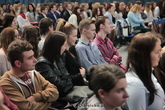 Wręczenie świadectw maturalnych w ostrołęckich szkołach średnich 29.04.2016] - zdjęcie #80 - eOstroleka.pl