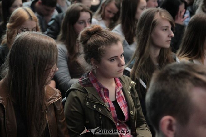 Wręczenie świadectw maturalnych w ostrołęckich szkołach średnich 29.04.2016] - zdjęcie #75 - eOstroleka.pl