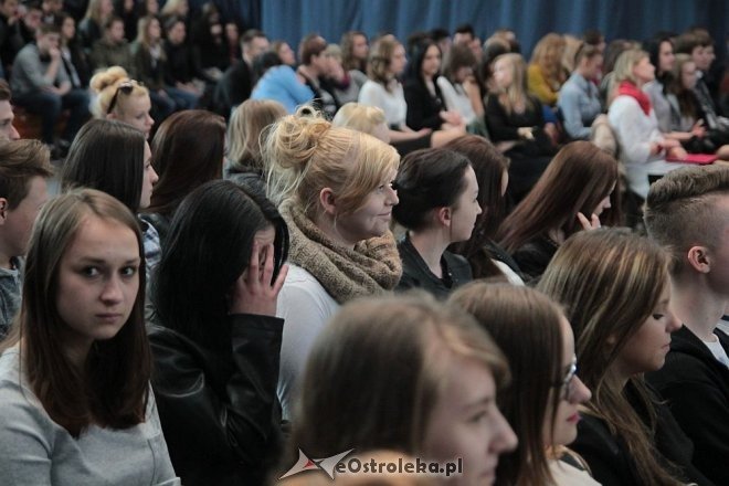 Wręczenie świadectw maturalnych w ostrołęckich szkołach średnich 29.04.2016] - zdjęcie #71 - eOstroleka.pl