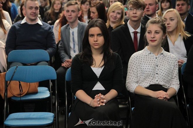 Wręczenie świadectw maturalnych w ostrołęckich szkołach średnich 29.04.2016] - zdjęcie #20 - eOstroleka.pl