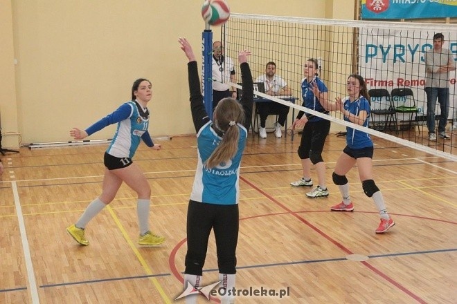 Pyrys-Bud Nike Ostrołęka - KKS Kozienice [30.04.2016] - zdjęcie #41 - eOstroleka.pl