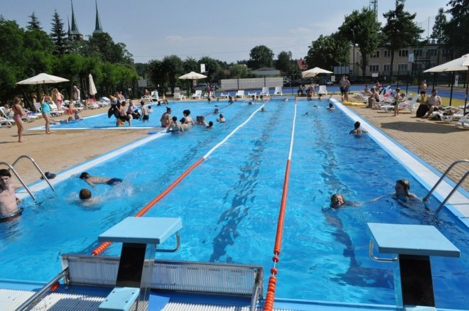Odkryty basen w Długosiodle - zdjęcie #13 - eOstroleka.pl