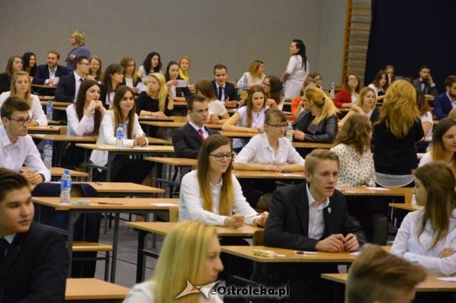 Matura 2016: III LO w Ostrołęce [04.05.2016] - zdjęcie #13 - eOstroleka.pl