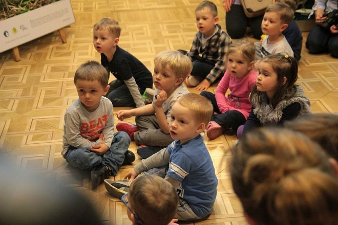 Przedszkolaki z „Krainy Misiów” na pouczającej wycieczce w Łomży [05.05.2016] - zdjęcie #30 - eOstroleka.pl