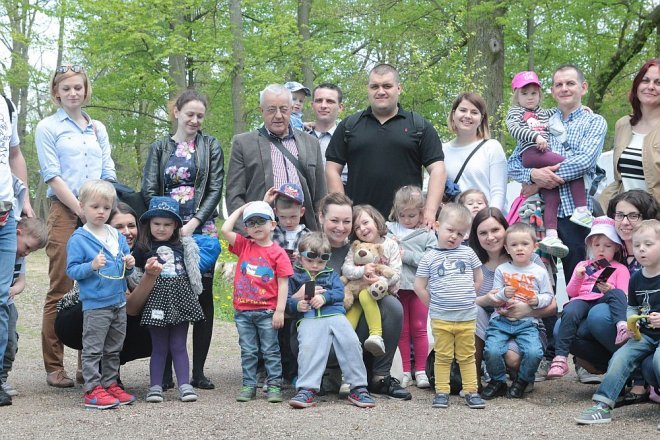 Przedszkolaki z „Krainy Misiów” na pouczającej wycieczce w Łomży [05.05.2016] - zdjęcie #4 - eOstroleka.pl
