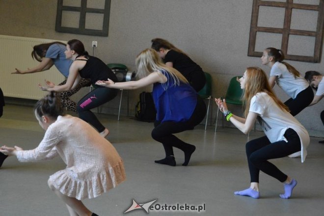 Warsztaty taneczne z Bartoszem Wójcikiem [07.05.2016] - zdjęcie #28 - eOstroleka.pl